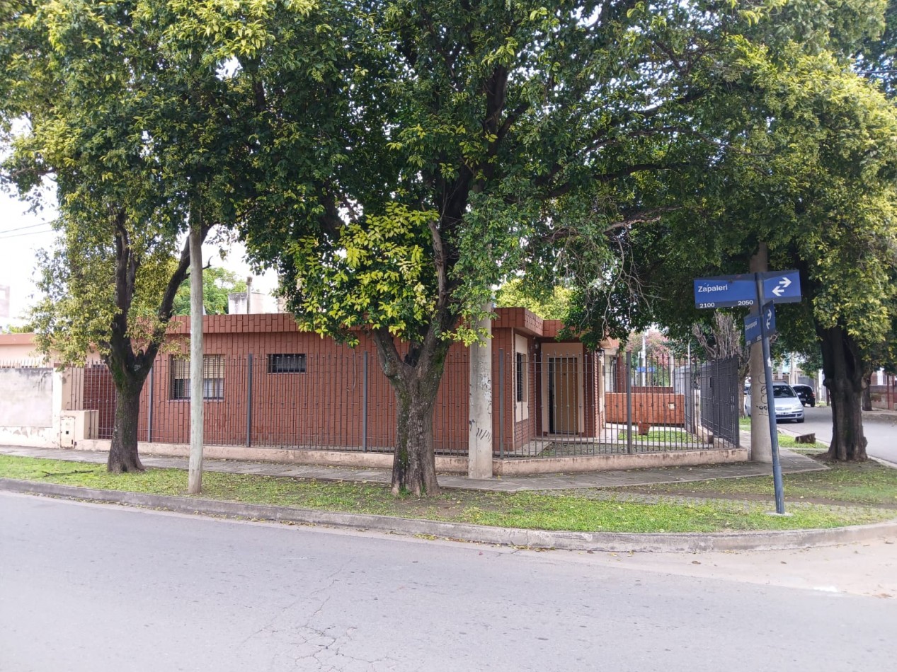 B° ATE: VENDO CASA DE 3 DORMITORIOS A 2 CUADRAS DEL MC DONALD ´S RUTA 20