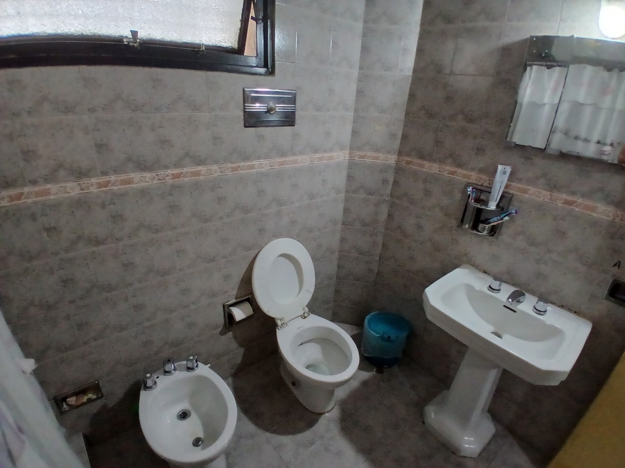 B° ATE: VENDO CASA DE 3 DORMITORIOS A 2 CUADRAS DEL MC DONALD ´S RUTA 20