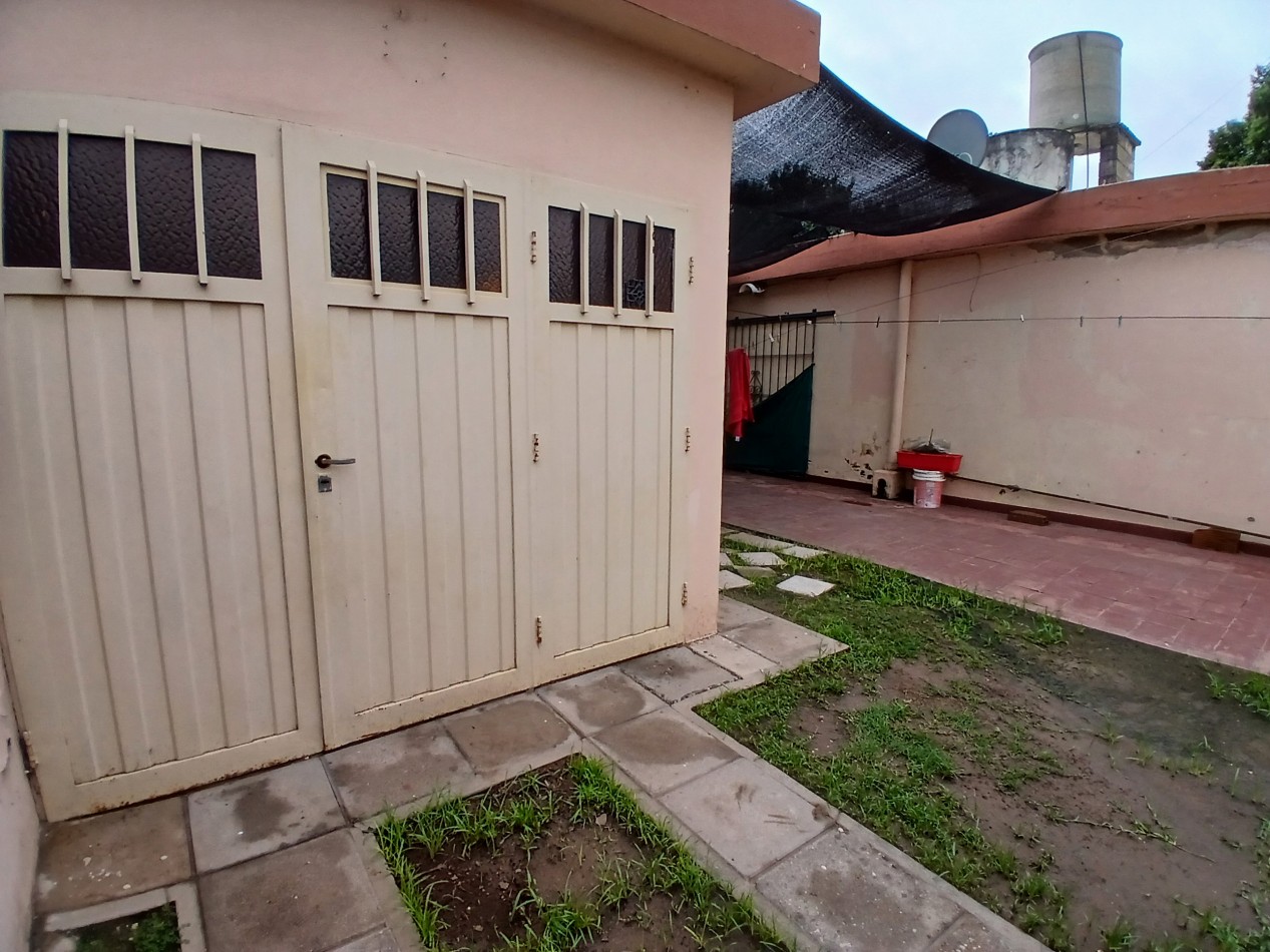 B° ATE: VENDO CASA DE 3 DORMITORIOS A 2 CUADRAS DEL MC DONALD ´S RUTA 20