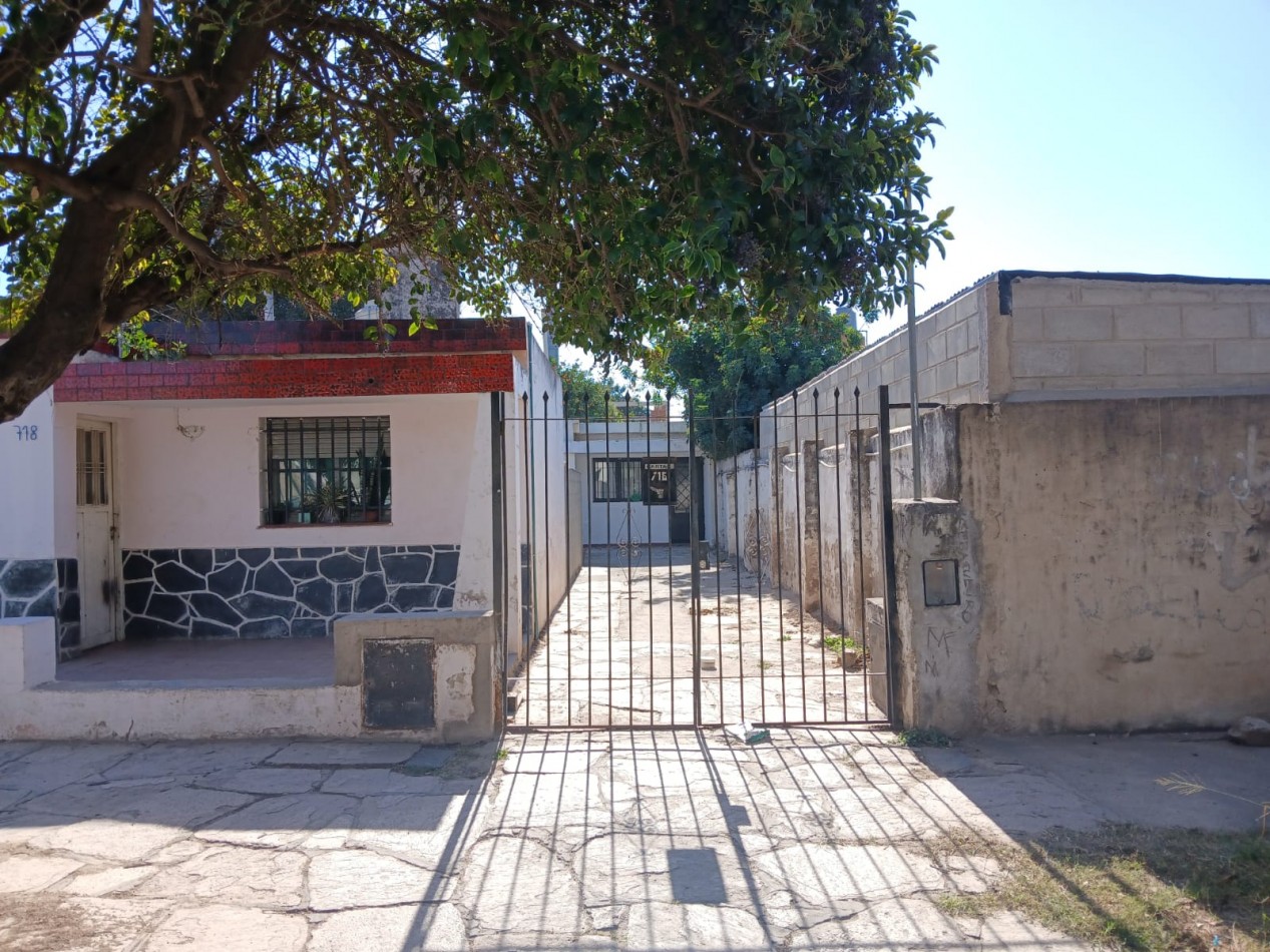 B° MARIANO FRAGUEIRO: ALQUILO DEPTO SENCILLO DE 2 DORMITORIOS CON PATIO Y ENTRADA PARA AUTOS