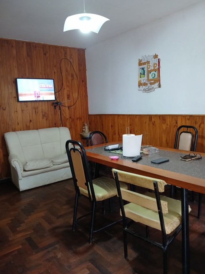 B° ATE: VENDO CASA DE 3 DORMITORIOS A 2 CUADRAS DEL MC DONALD ´S RUTA 20